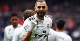 Реал Мадрид продължи с Бензема